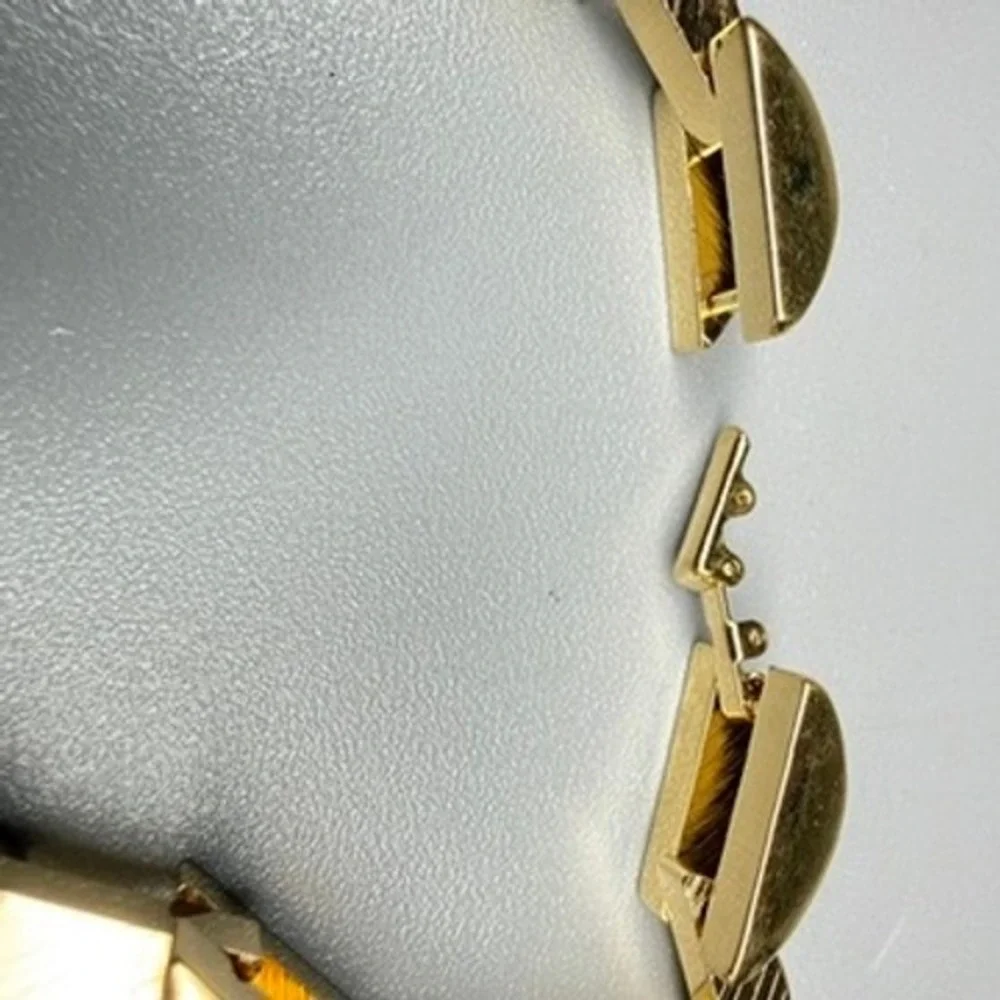 N/A gold tone